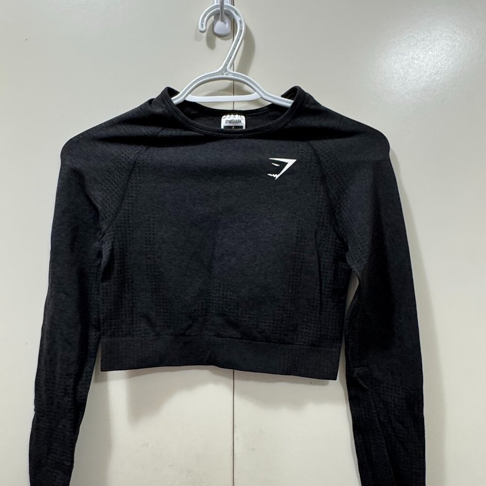 GYMSHARK Long Sleeve Cropped Top